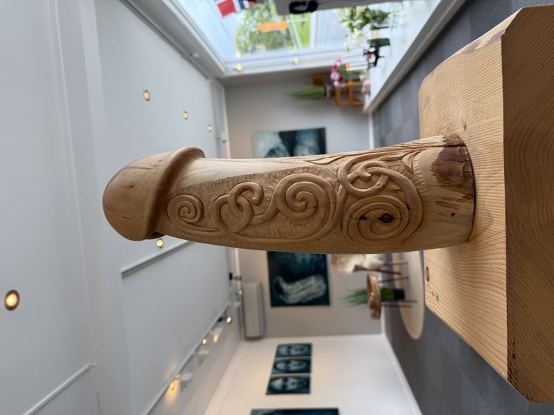 Staskuk, treskulptur